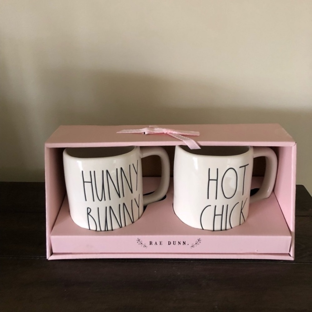 Rae Dunn mug set
